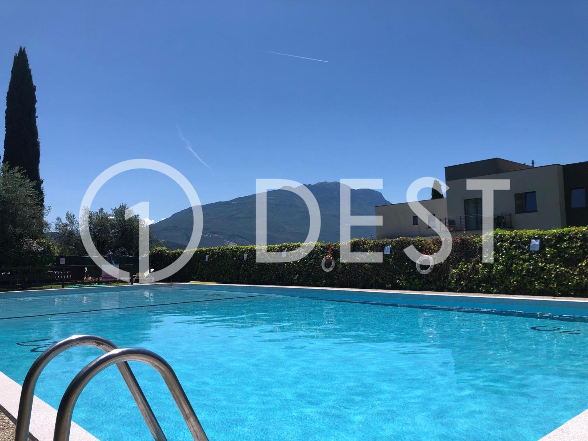 Waterfall & Pool Ρίβα ντελ Γκάρντα Εξωτερικό φωτογραφία